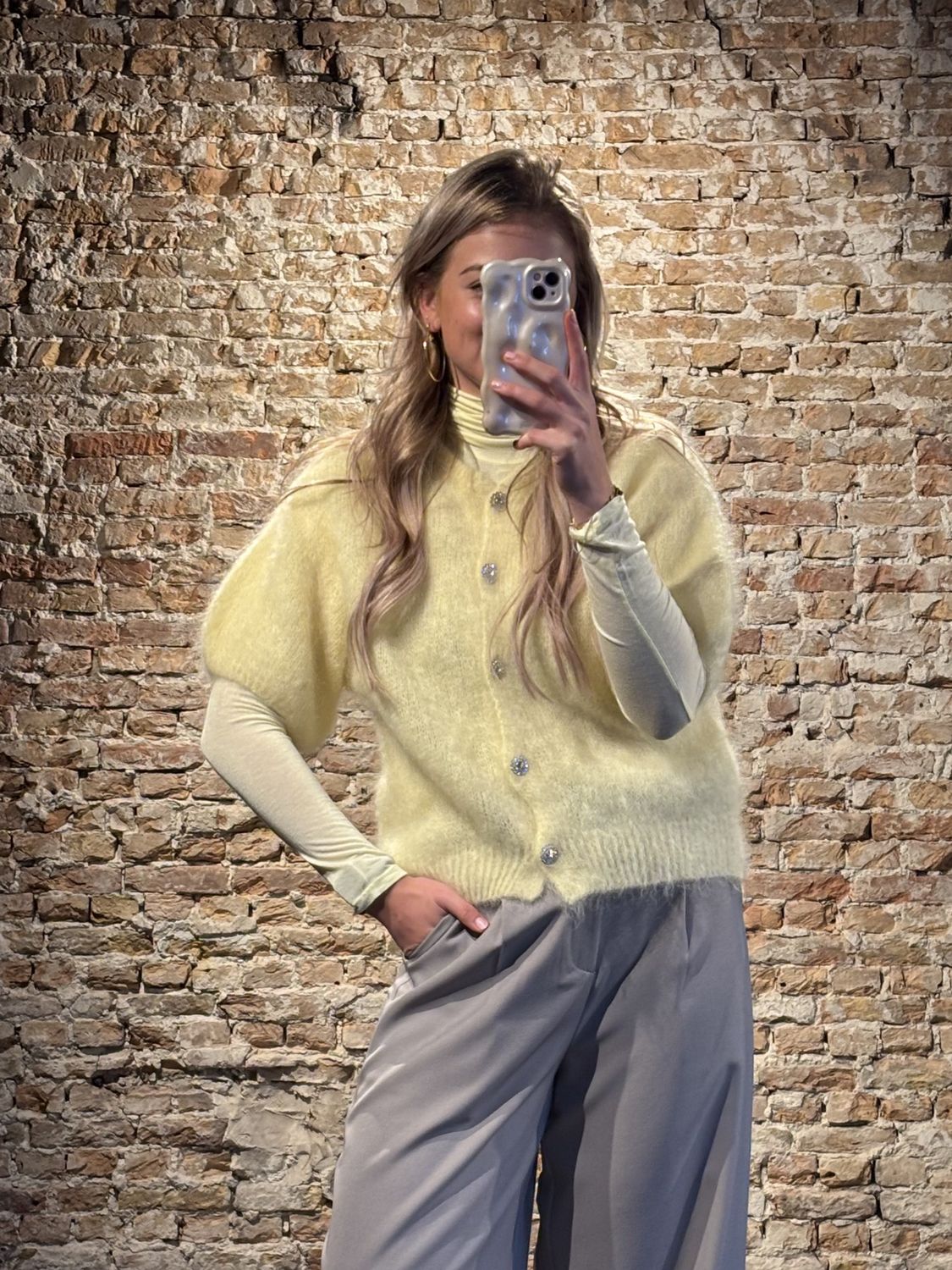 Julie cardigan yellow