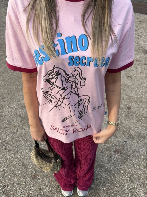 Destinosecreto T-shirt