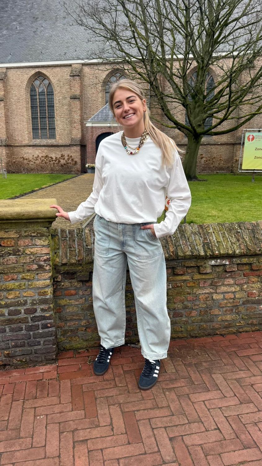 Loren caribbean blue wash - High rise/ barrel fit