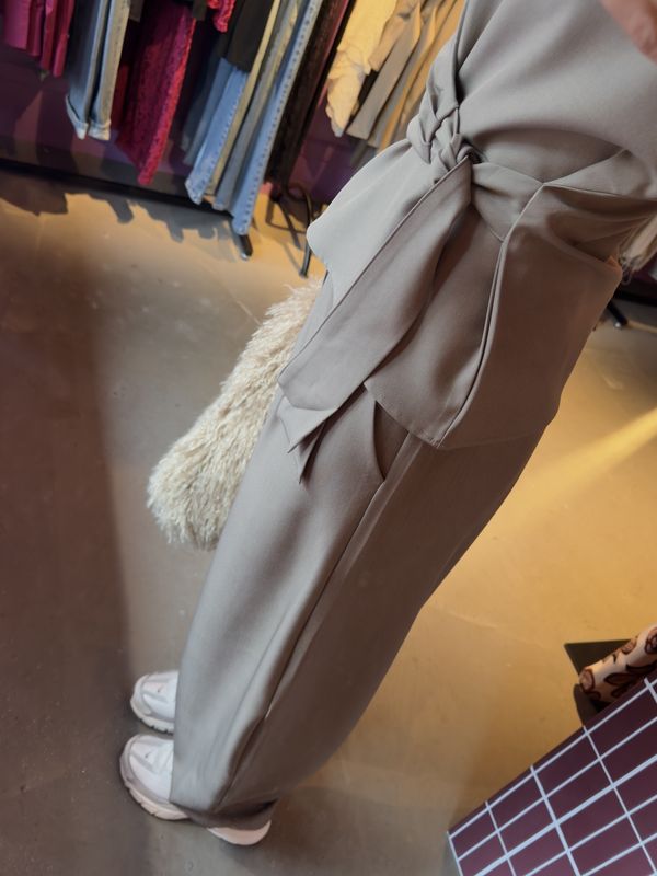 Violet balloon pantalon Taupe