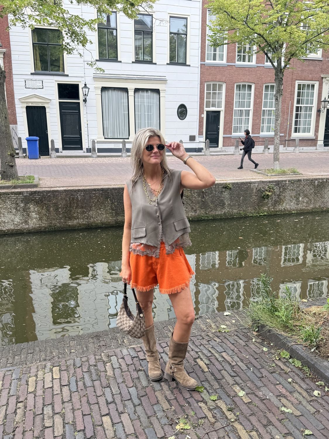 Seine short orange
