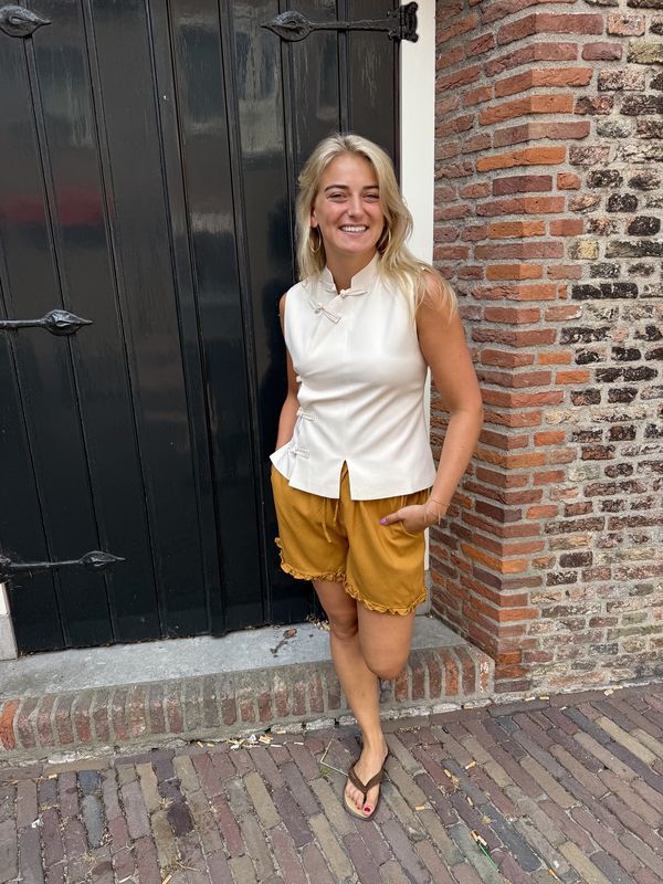 Aileen ruffle short - mustard