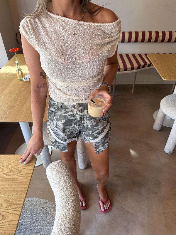 Misha camo short