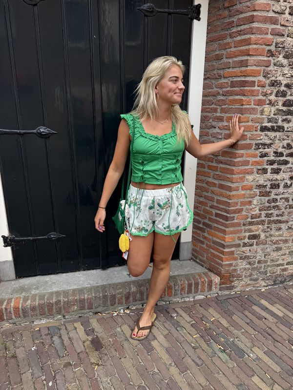 Flower short