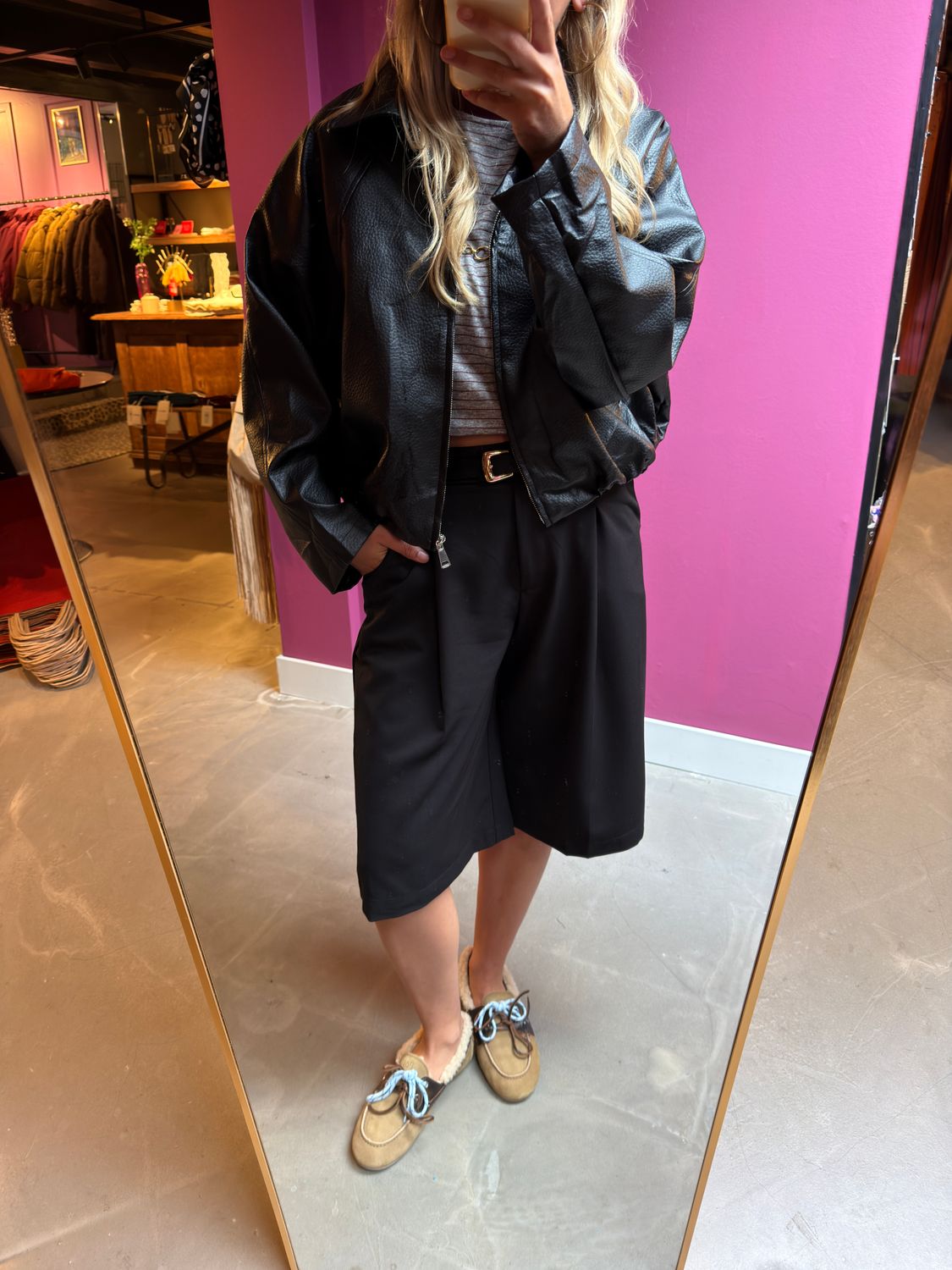 Alice bomber black