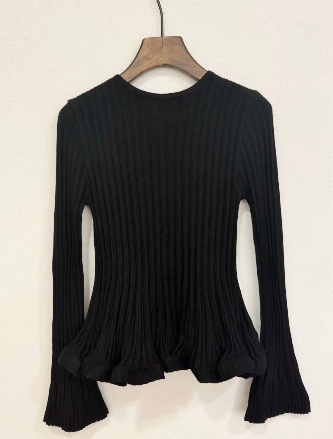 Amber top black