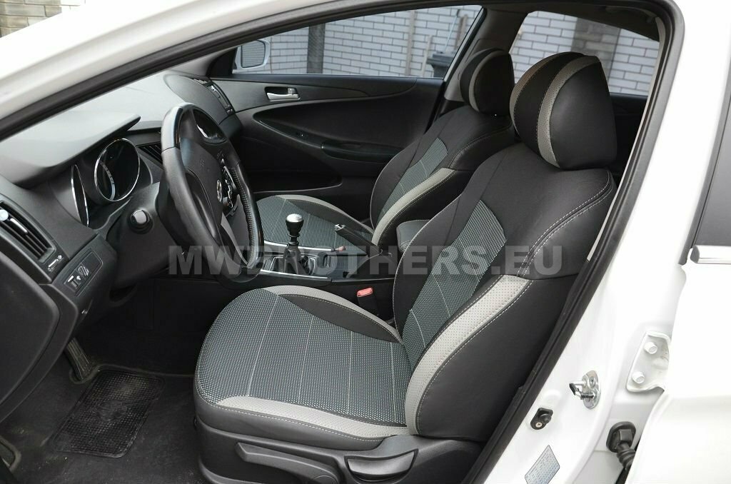 Comfort series with white leather and gray textile