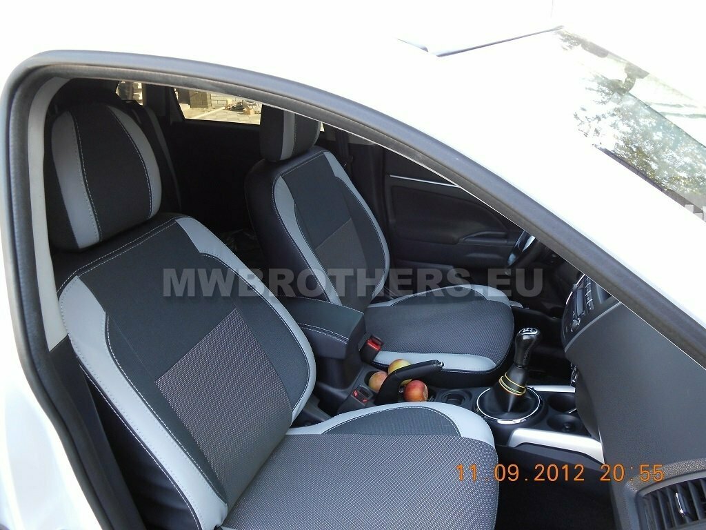 Comfort series with white leather and gray textile