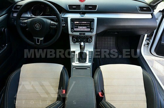 Leather series with beige alcantara