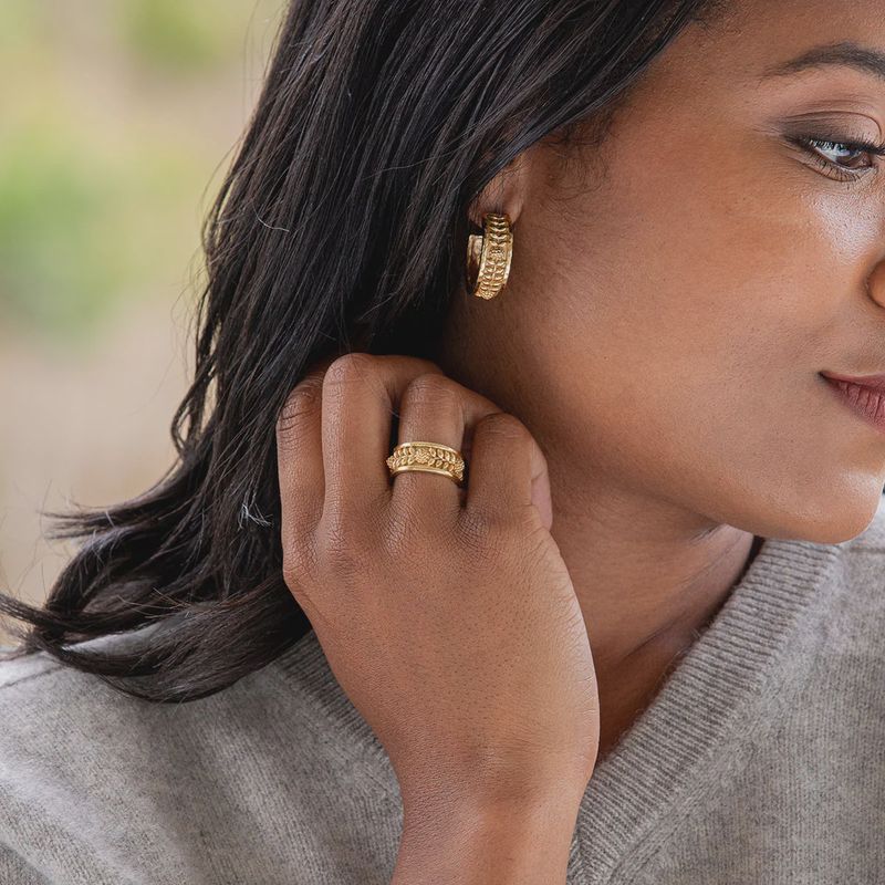 Berry Vine Small Hoop Earring Gold