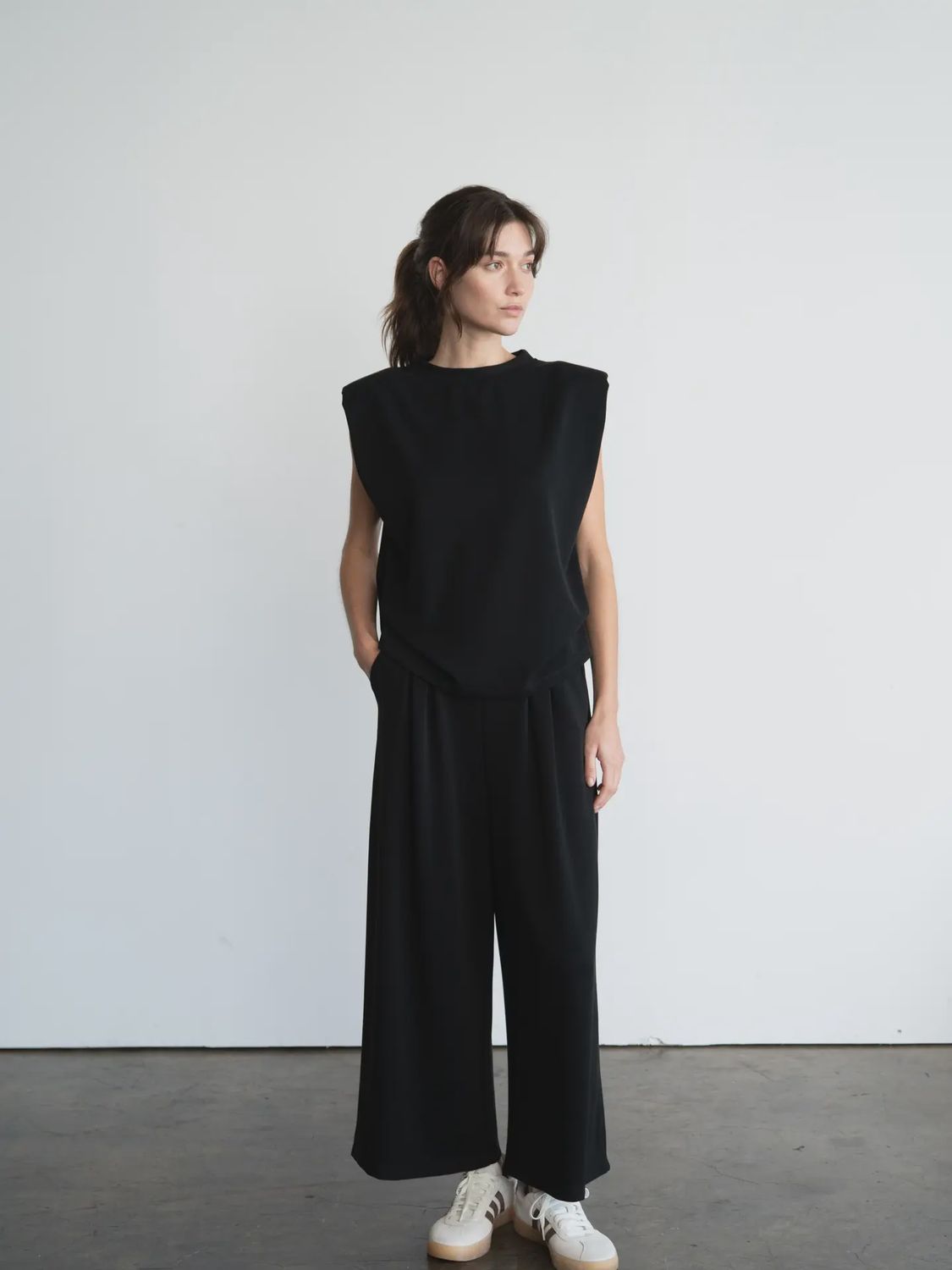 Pleated Wide Leg Lounge Pant, black