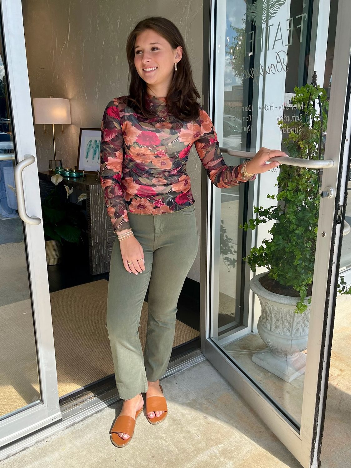 High Rise Tonal Crop Flair - Olive