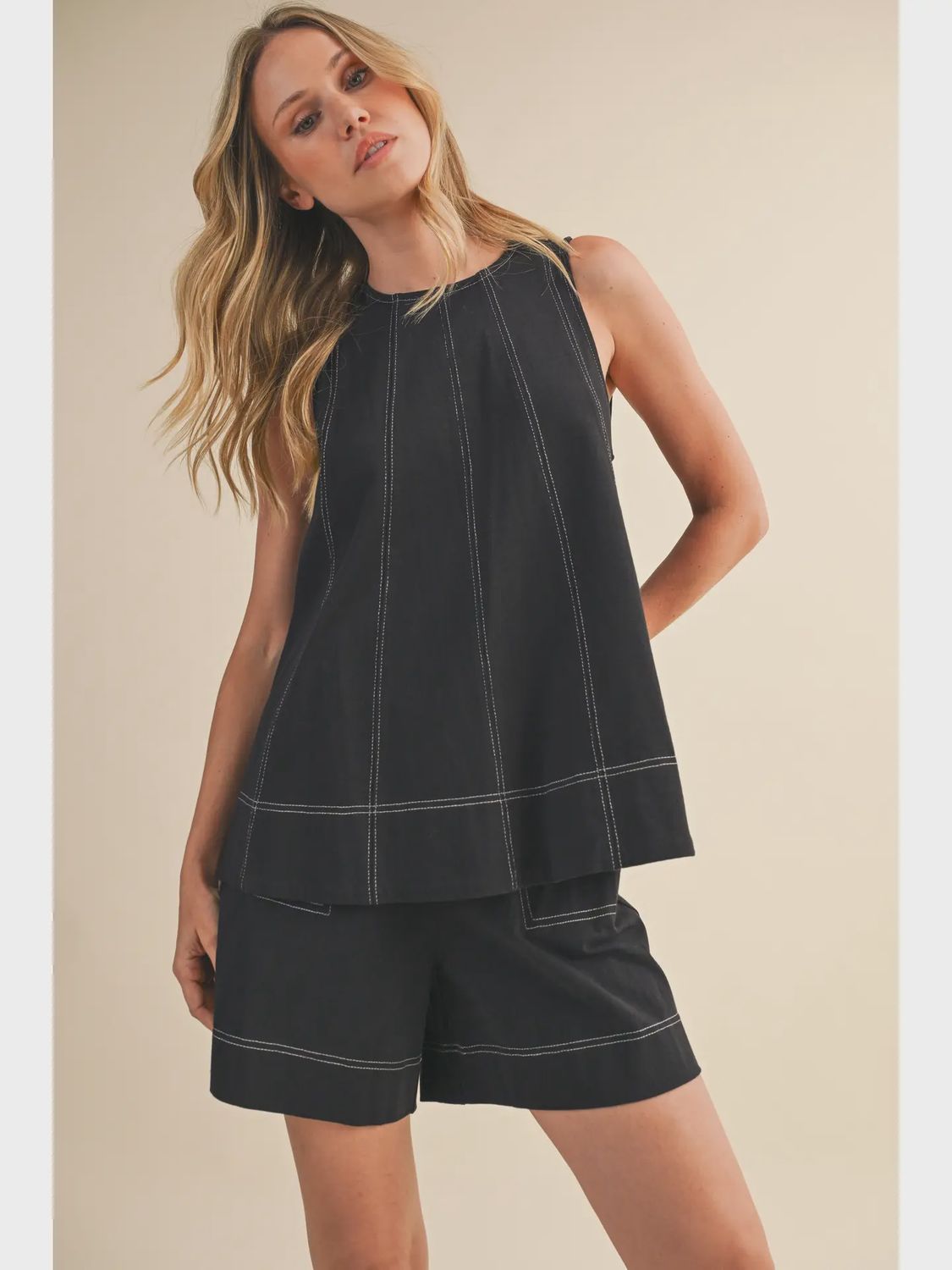 Contrast Color Stitch Sleeveless Top/Short Set Contrast Color Stitch Sleeveless Top/Short Set