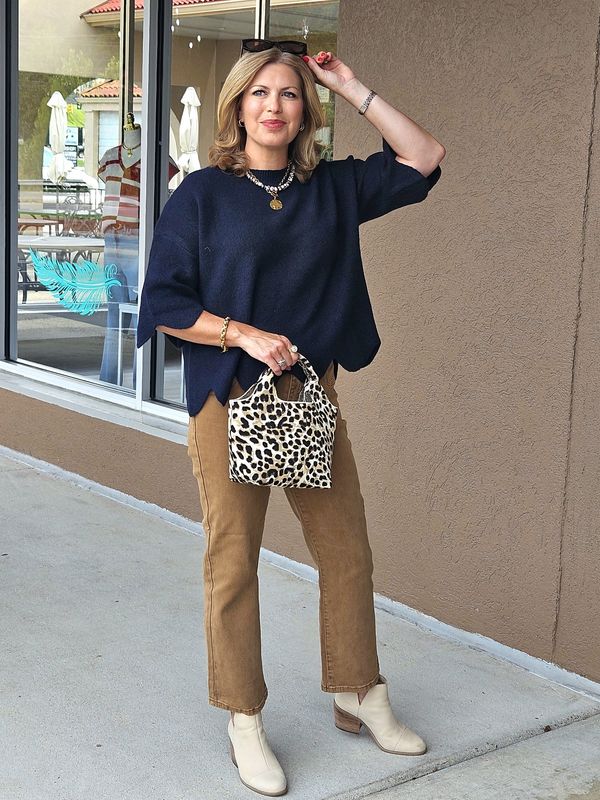 Mid Rise - Crop Straight Pant - Risen Mid Rise - Crop Straight Pant - Risen