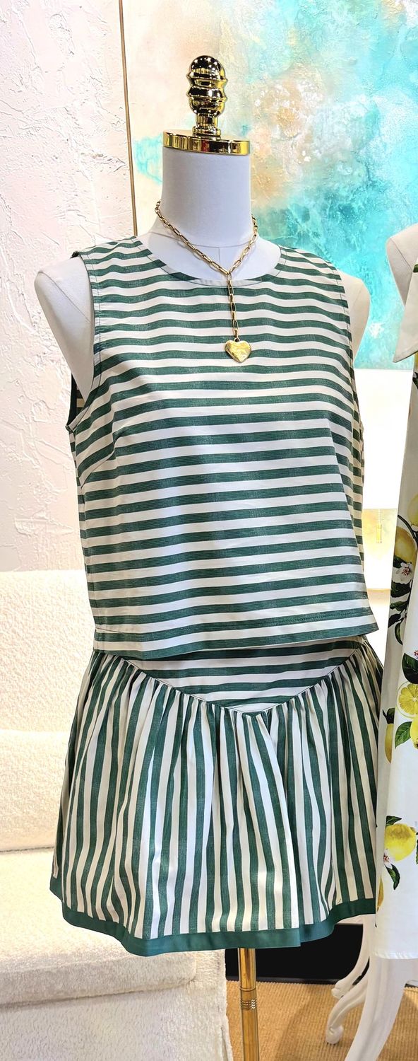 Back Zip Sleeveless Top Back Zip Sleeveless Top