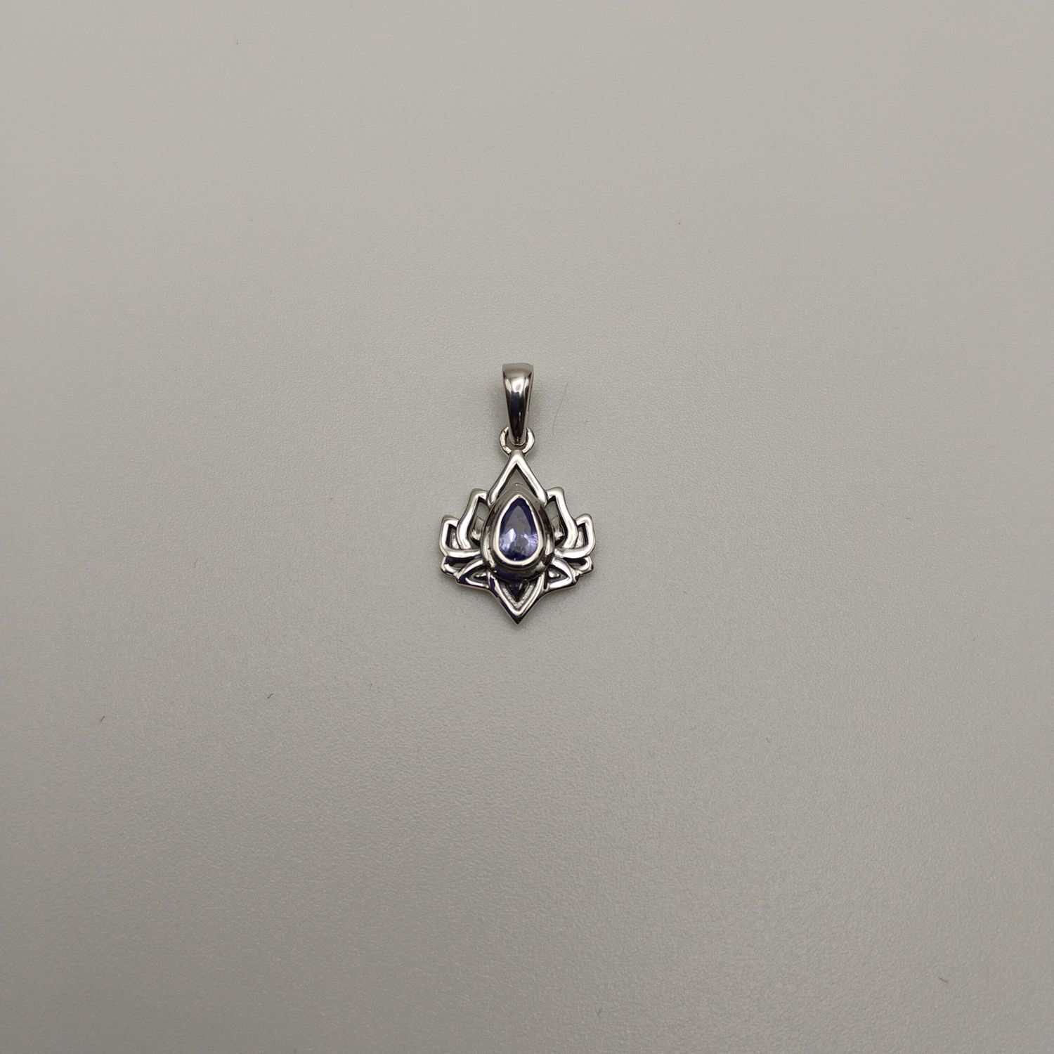 Tanzanite Sterling Silver Lotus 3.0 Pendant