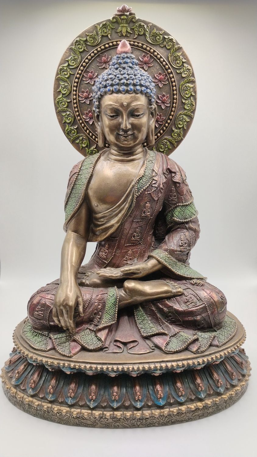Sakyamuni Buddha Statue