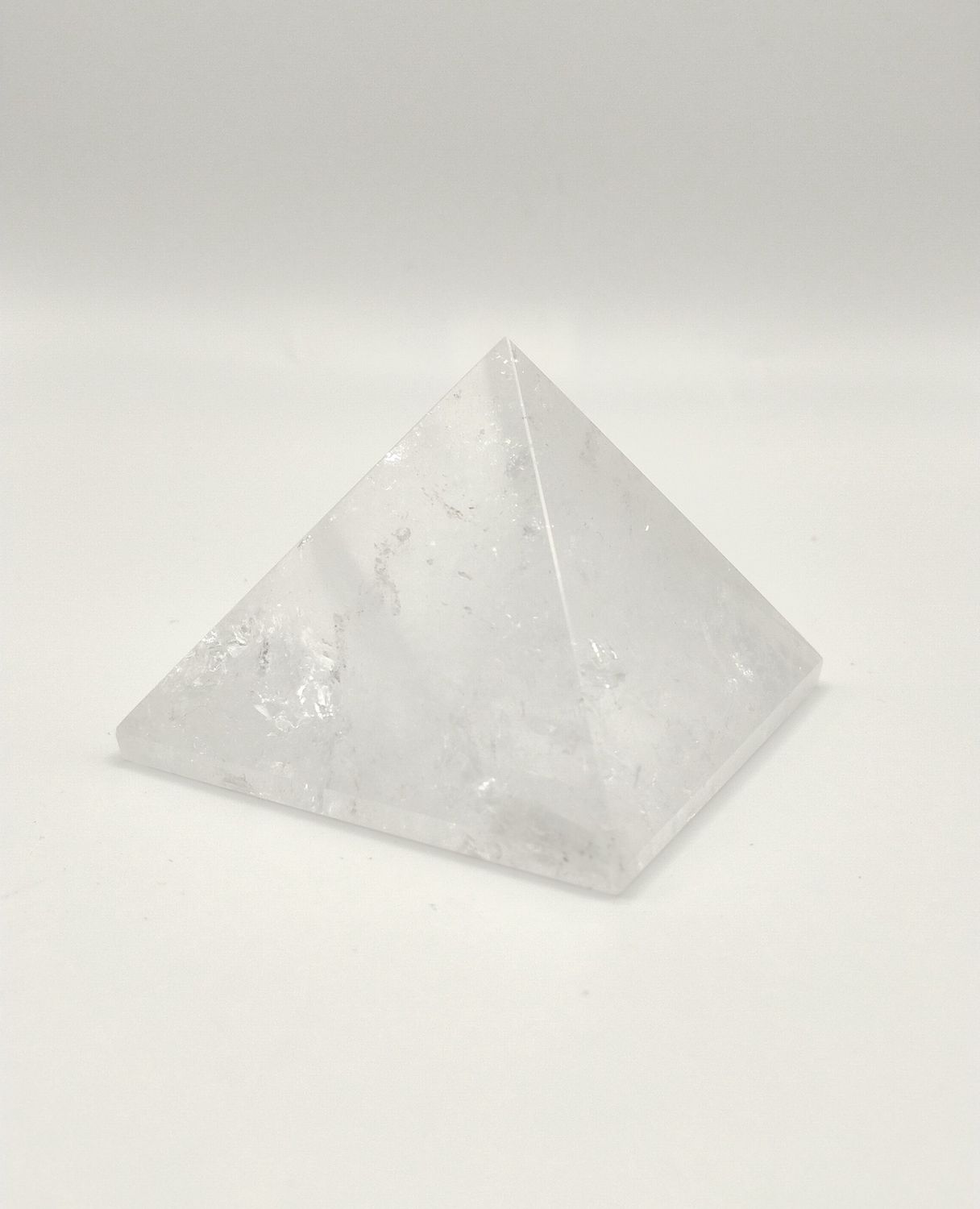Clear Quartz - Pyramid - LOT 1125 - CC - 1