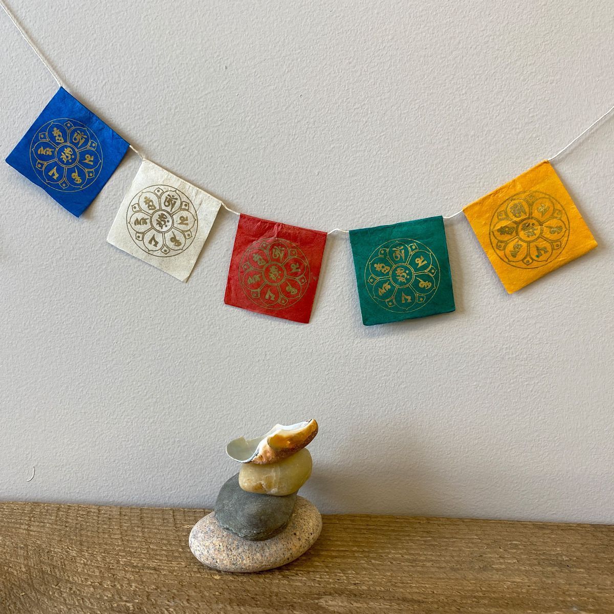 PRAYER FLAG MINI OM LOTUS