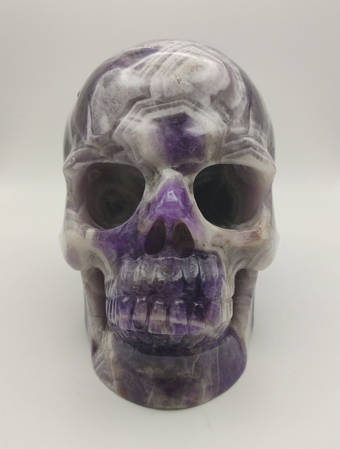 Chevron Amethyst Skull (Large)