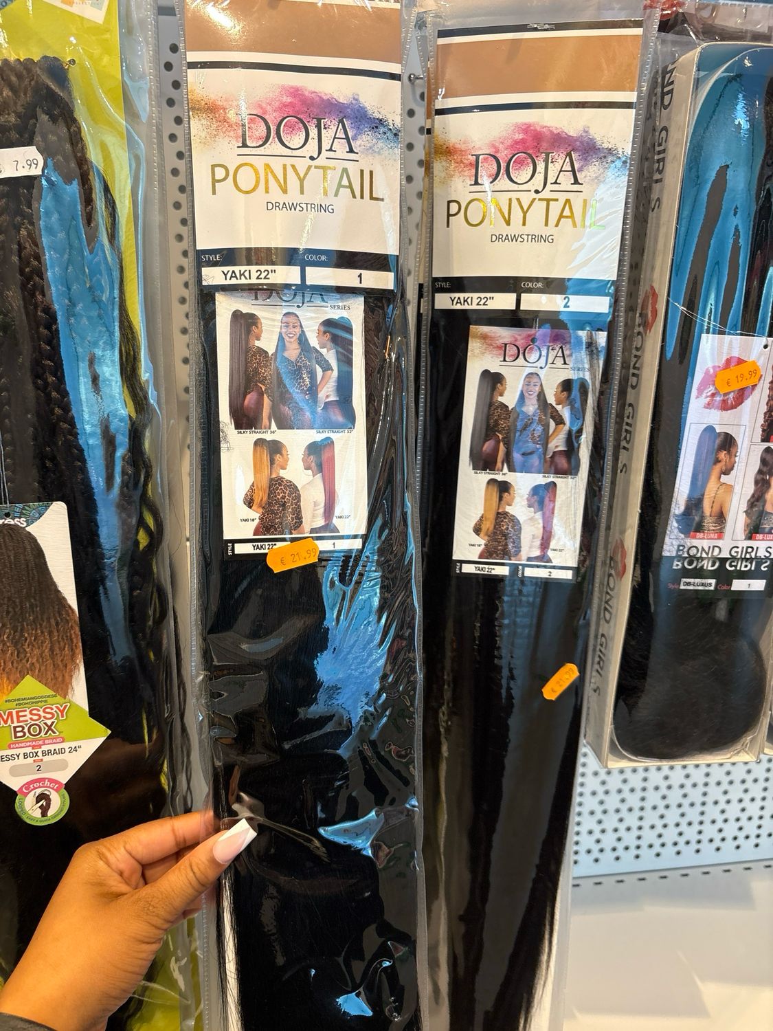 DOJA drawstring Ponytail Yaki 22” Color 1