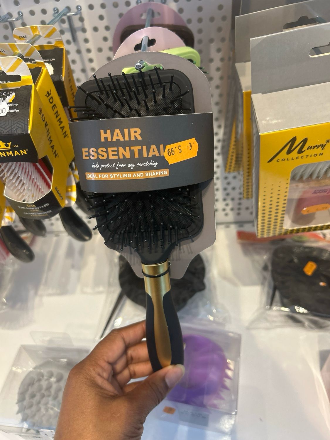 HAIR ESSENTIAL BRUSH