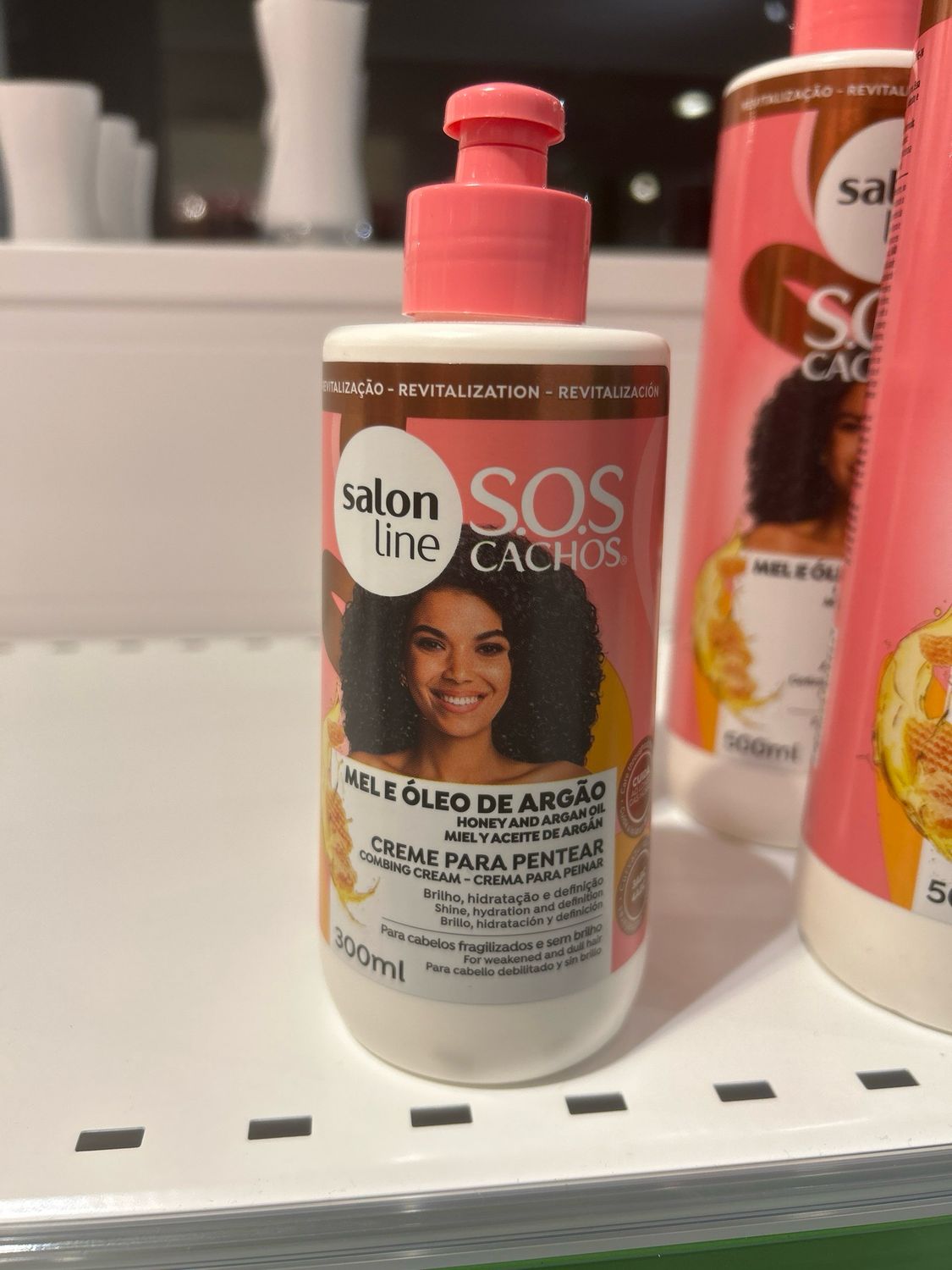 SALON LINE S.O.S CACHOS HONEY AND ARGAN OIL COMBING CREAM SALON LINE S.O.S CACHOS HONEY AND ARGAN OIL COMBING CREAM