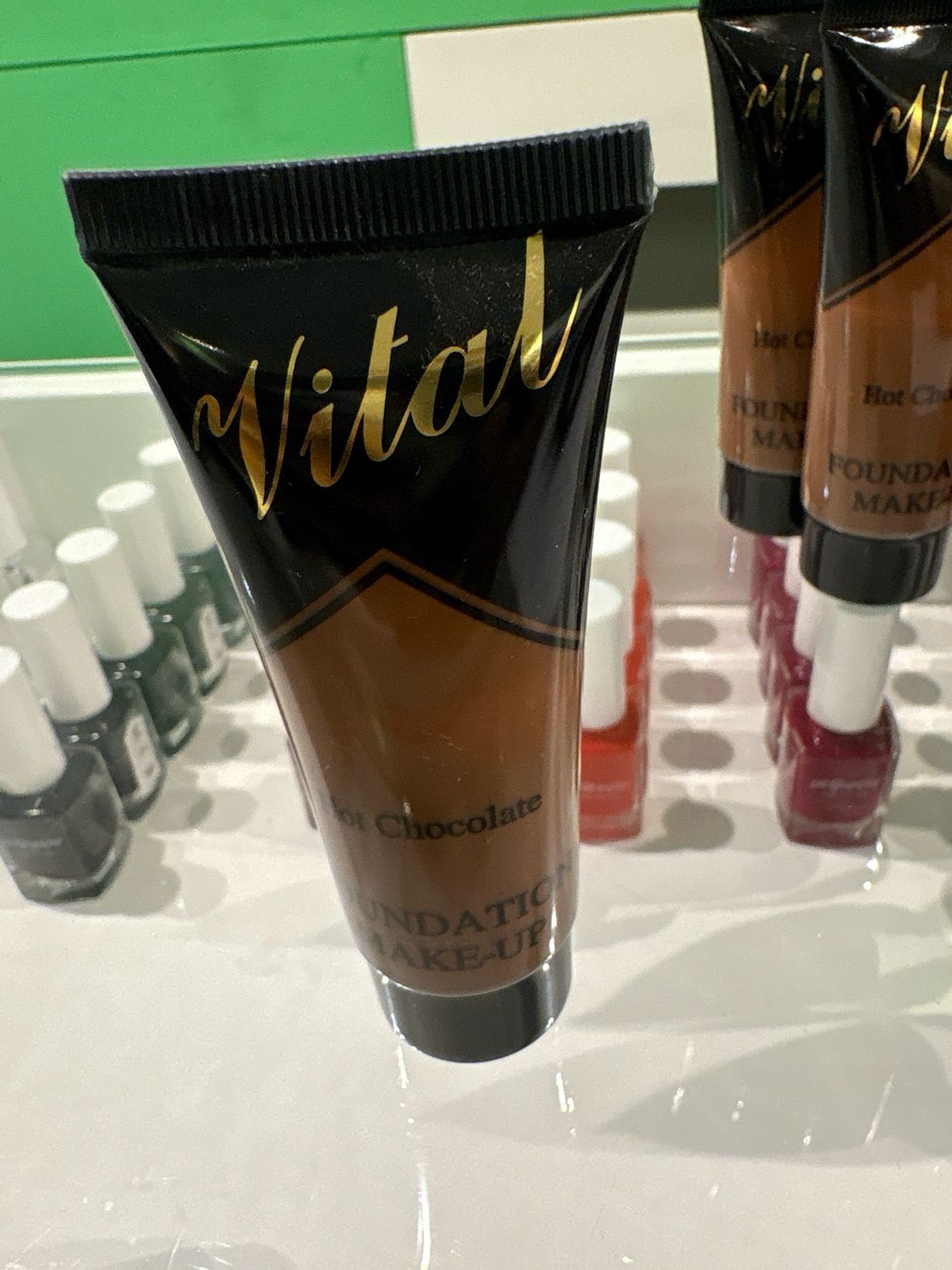 VITAL HOT CHOCOLATE FAUNDATION MAKE-UP