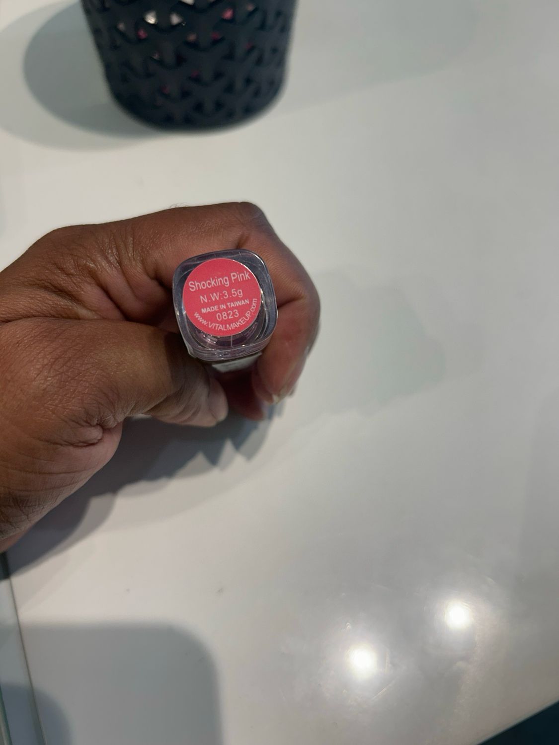 VITAL LIPSTICK COLOR SHOCKING PINK