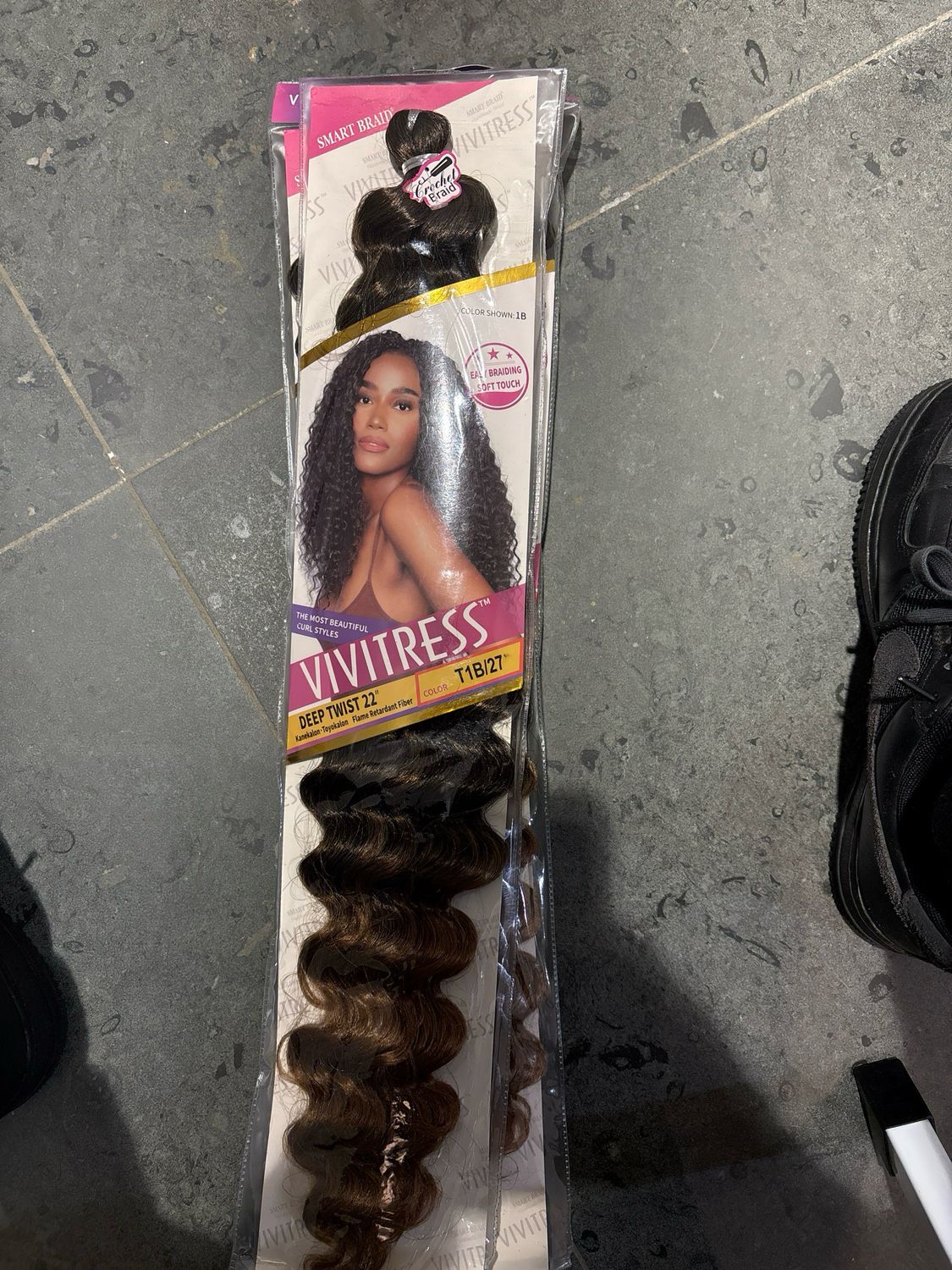 Vivitress Deep Twist 22” Color T1B/27 Vivitress Deep Twist 22” Color T1B/27