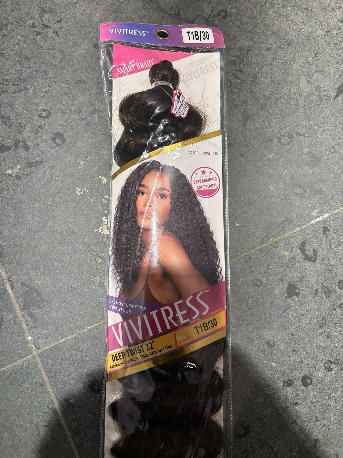 Vivitress Deep Twist 22” Color T1B/30 Vivitress Deep Twist 22” Color T1B/30