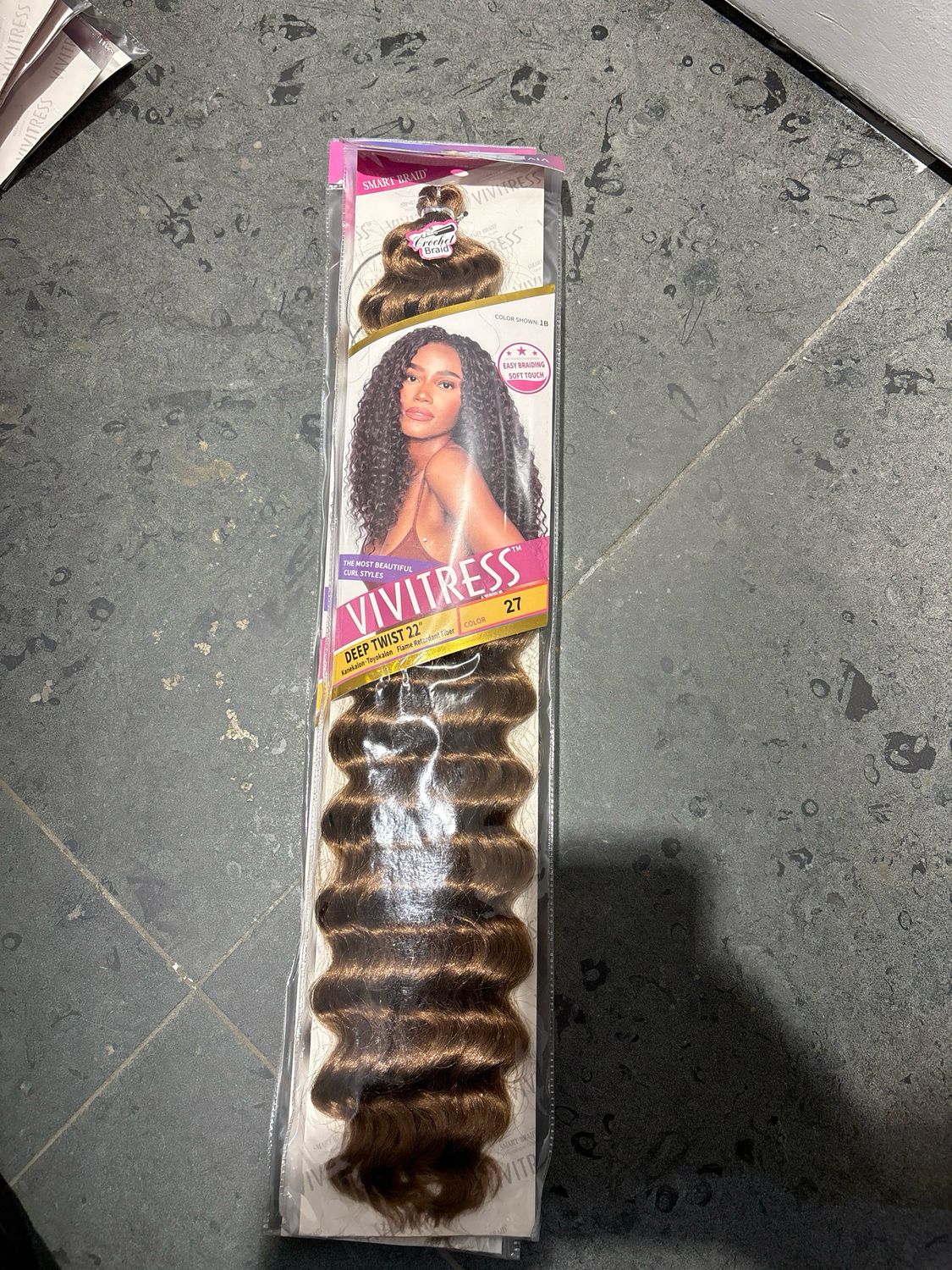 Vivitress Deep Twist 22” Color 27