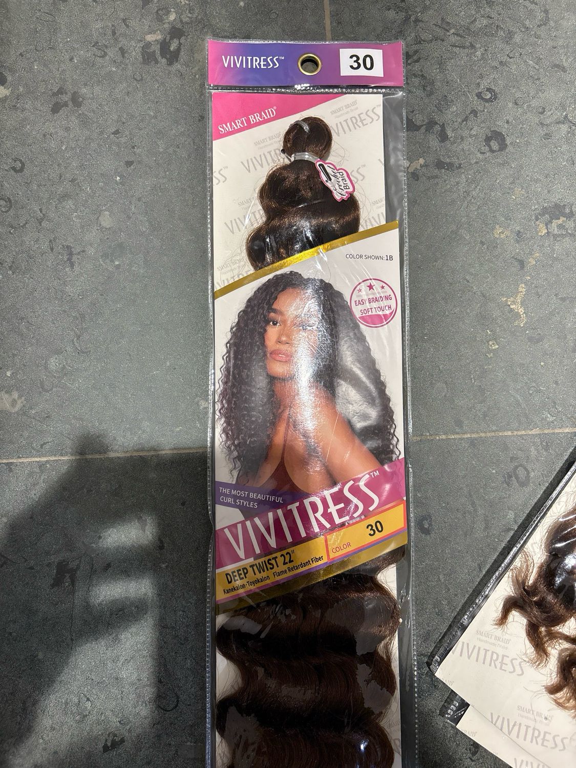 Vivitress Deep Twist 22” Color 30