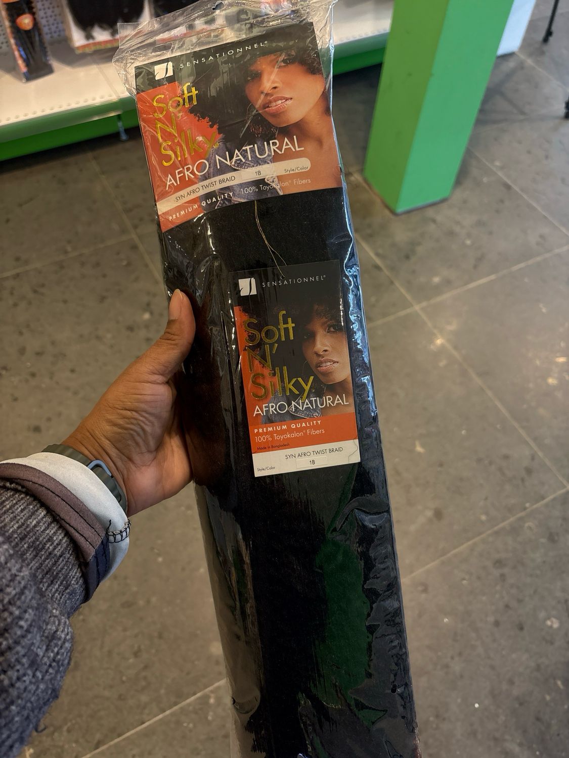 SOFT N SILKY AFRO NATURAL AFRO TWIST BRAID COLOR 1B