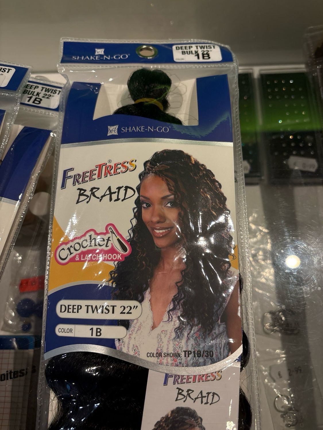 Shake N Go Deep Bulk Twist 22” Color 1b