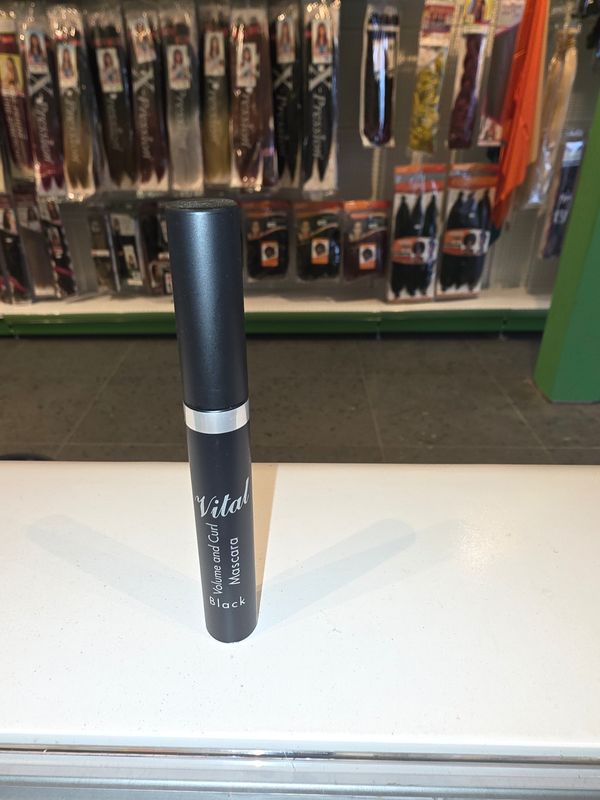 VITAL VOLUME AND CURL MASCARA BLACK 1022