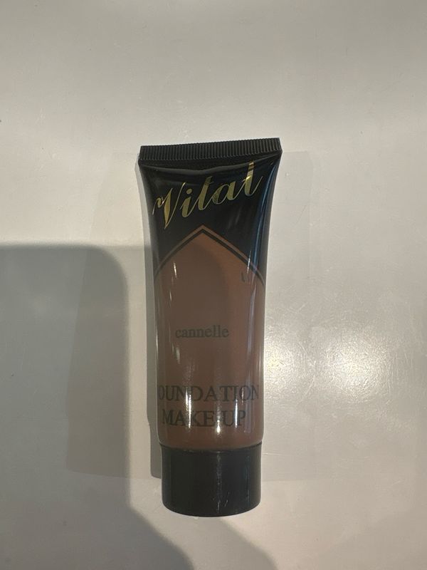 Vital Cannelle / Caramel Foundation Make - Up 
