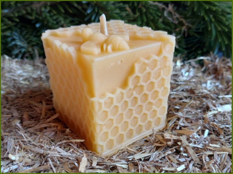 Bienewachskerze "Wabenwürfel"