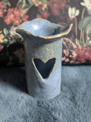 Pot with a heart