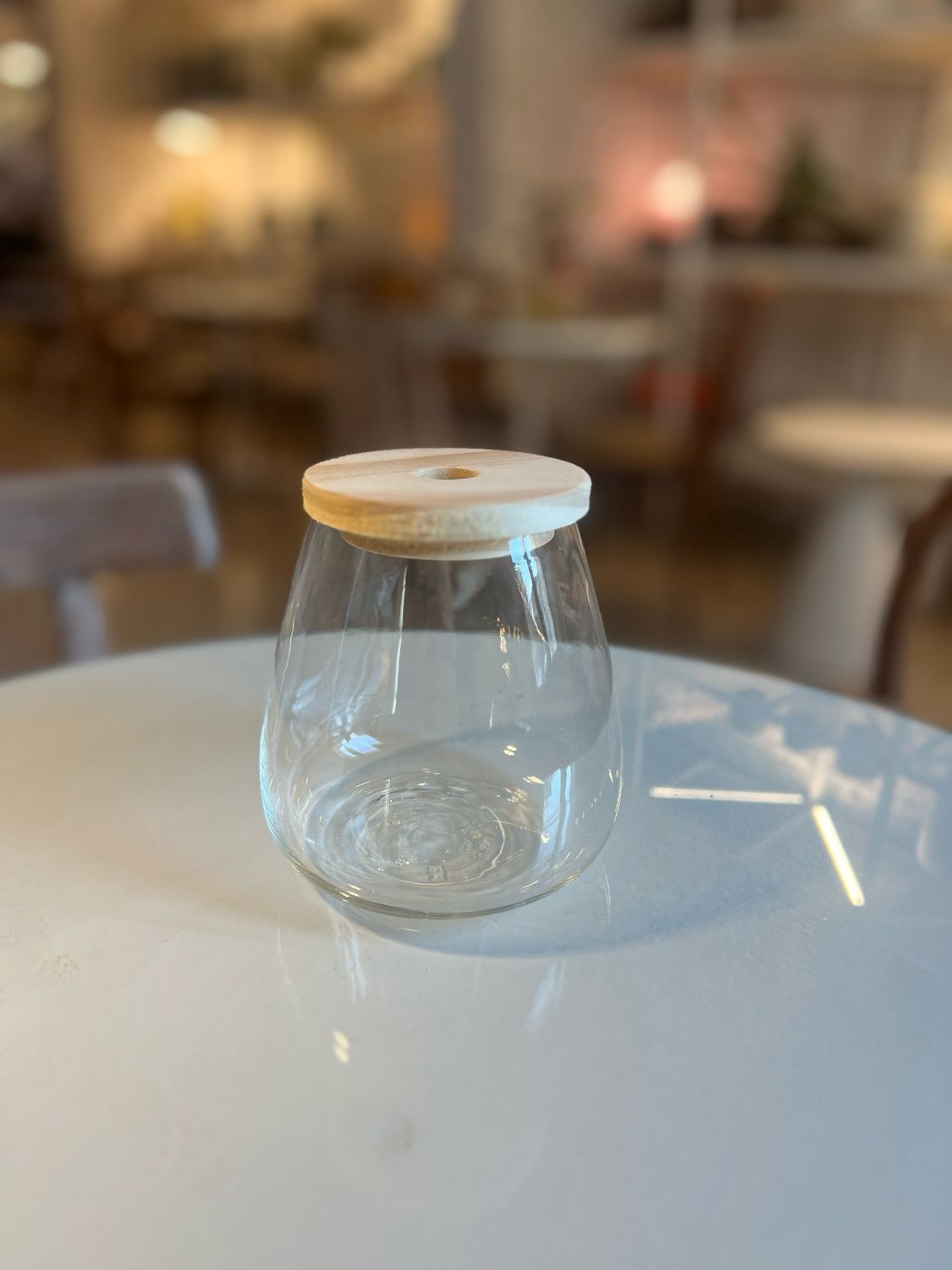 Florero Sassa con Tapa de Madera Perforada S