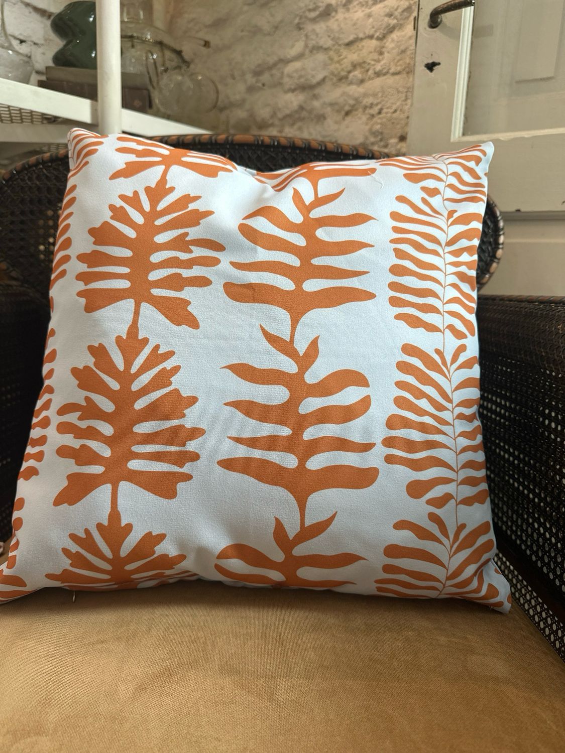 Almohadón Fern Mostaza Celeste