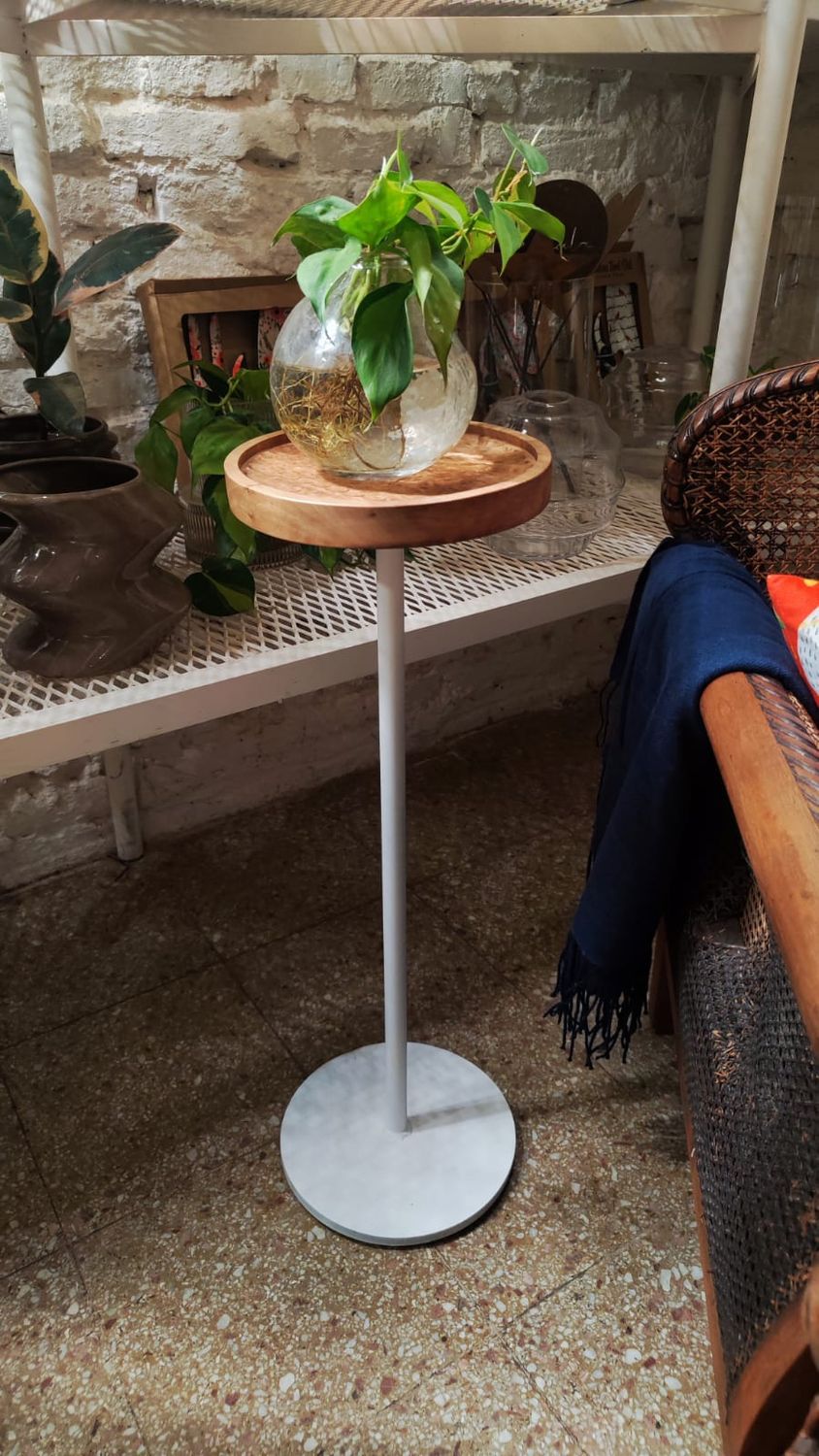Mesa cincel wine redonda