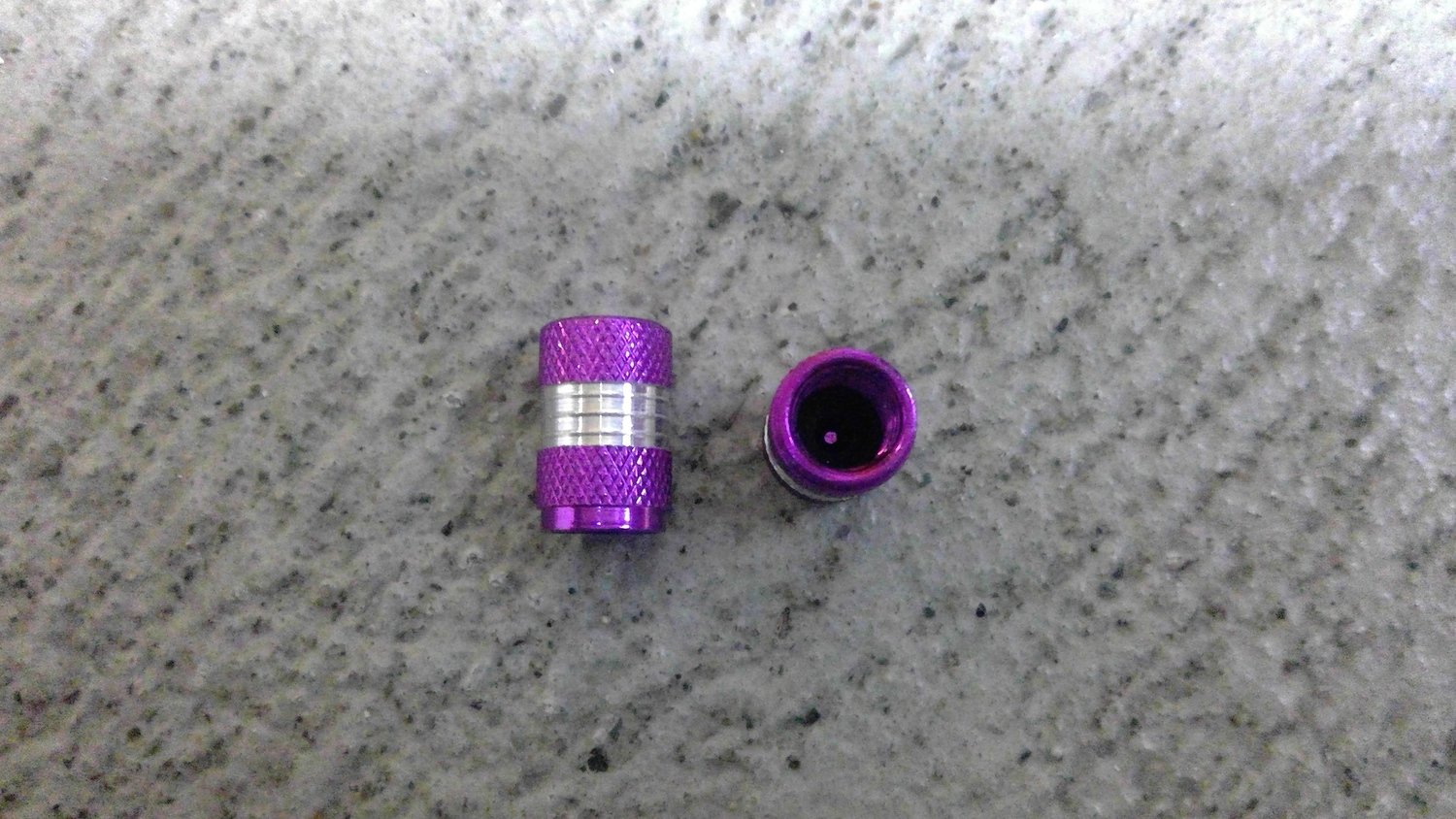 Ventilkappen Schrader Alu eloxiert gerade Violett  1Paar