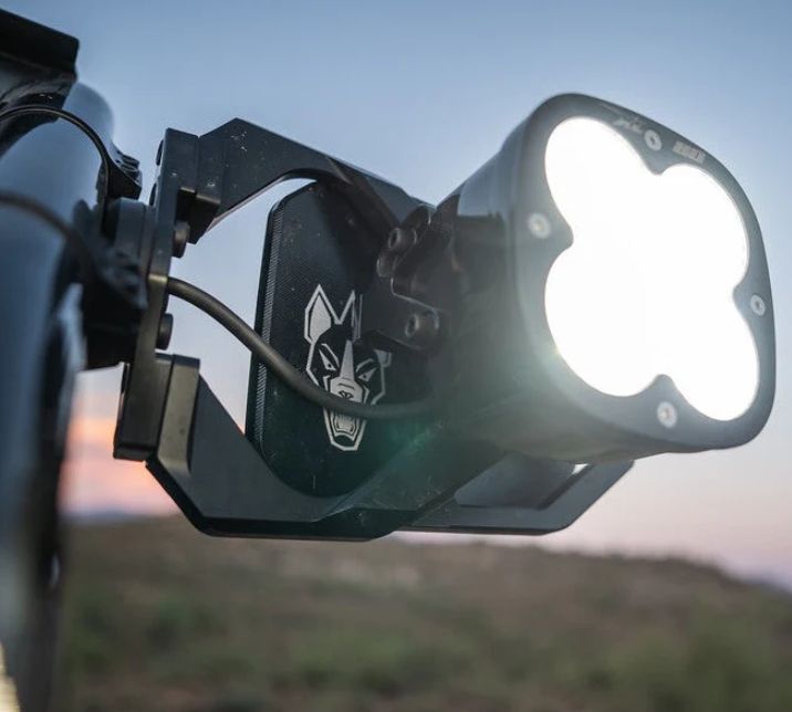 Chupacabra Cuero Race Mirror Light Mounts, Light Pod Type: Baja Designs XL 80