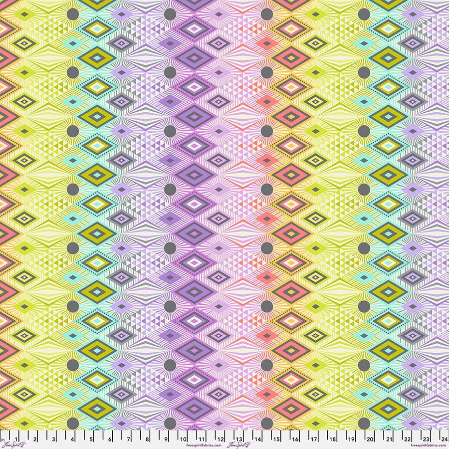 Tabby Road  -Disco Lucy Prism Fat Qtr