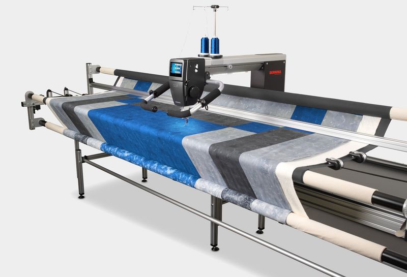 BERNINA Q24 on Classic Frame