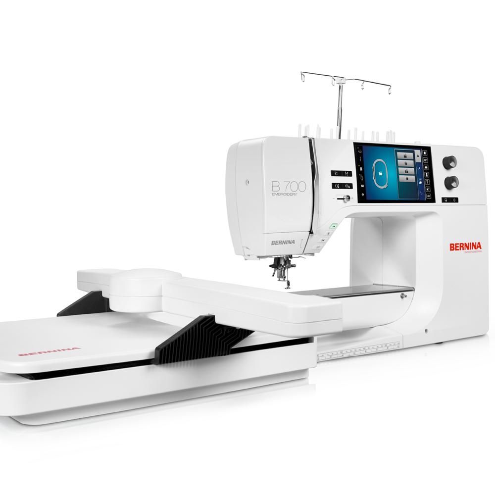 BERNINA 700 including Embroidery Module