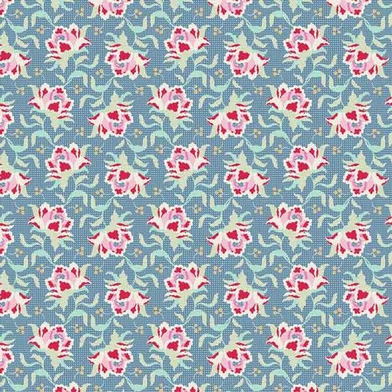 Circus Flower Blue Fat Qtr