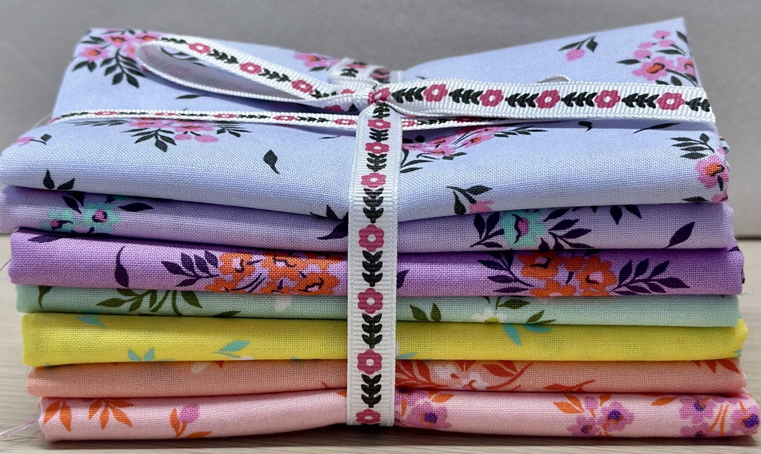 Tula Pink True Colours Fat Quarter Bundle - What a Ditz (7)