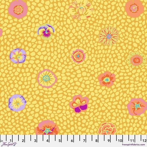 Guinea Flower - Gold Fat Qtr